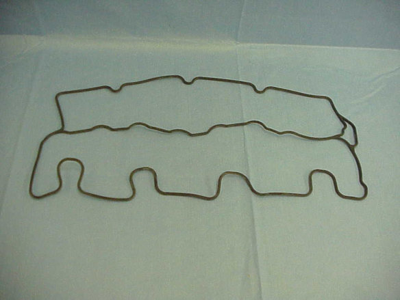 VALVE COVER P/N 111996401